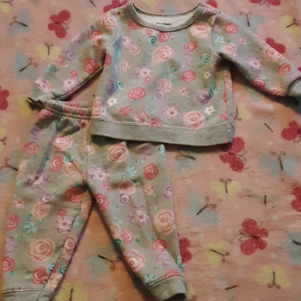 Baby sweater and sweatpants